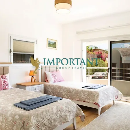 Βίλα Bd4123 Five Bedroomed With Pool And Sea View