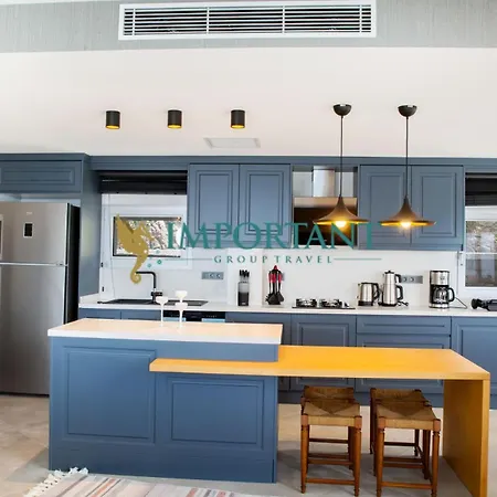 Βίλα Bd4123 Five Bedroomed With Pool And Sea View *