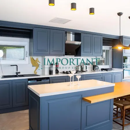 Bd4123 Five Bedroomed With Pool And Sea View Βίλα