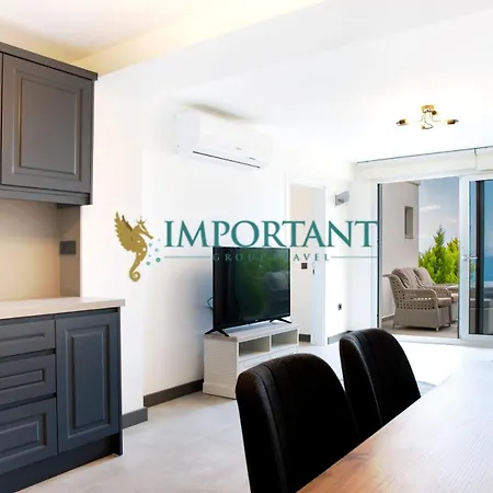 Bd4123 Five Bedroomed With Pool And Sea View *