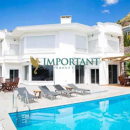 Bd4123 Five Bedroomed With Pool And Sea View Vila