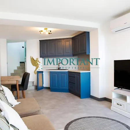 Vila Bd4123 Five Bedroomed With Pool And Sea View