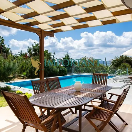Bd4123 Five Bedroomed With Pool And Sea View Vila Bodrum